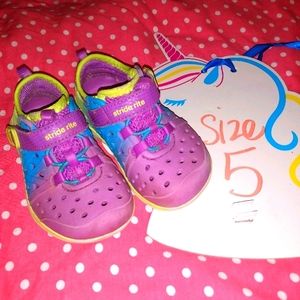 Size 5 Stride Rite Amphibians